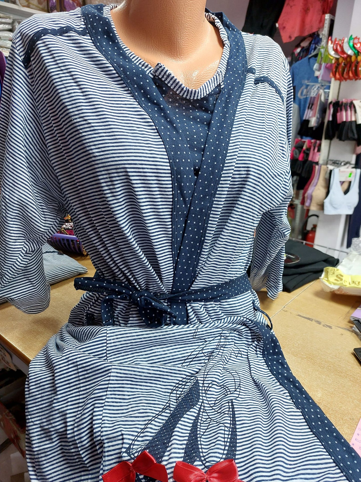 KOMPLET ZA TRUDNICE - SET OGRTAČ I 2 SPAVAĆICE KRATKIH RUKAVA