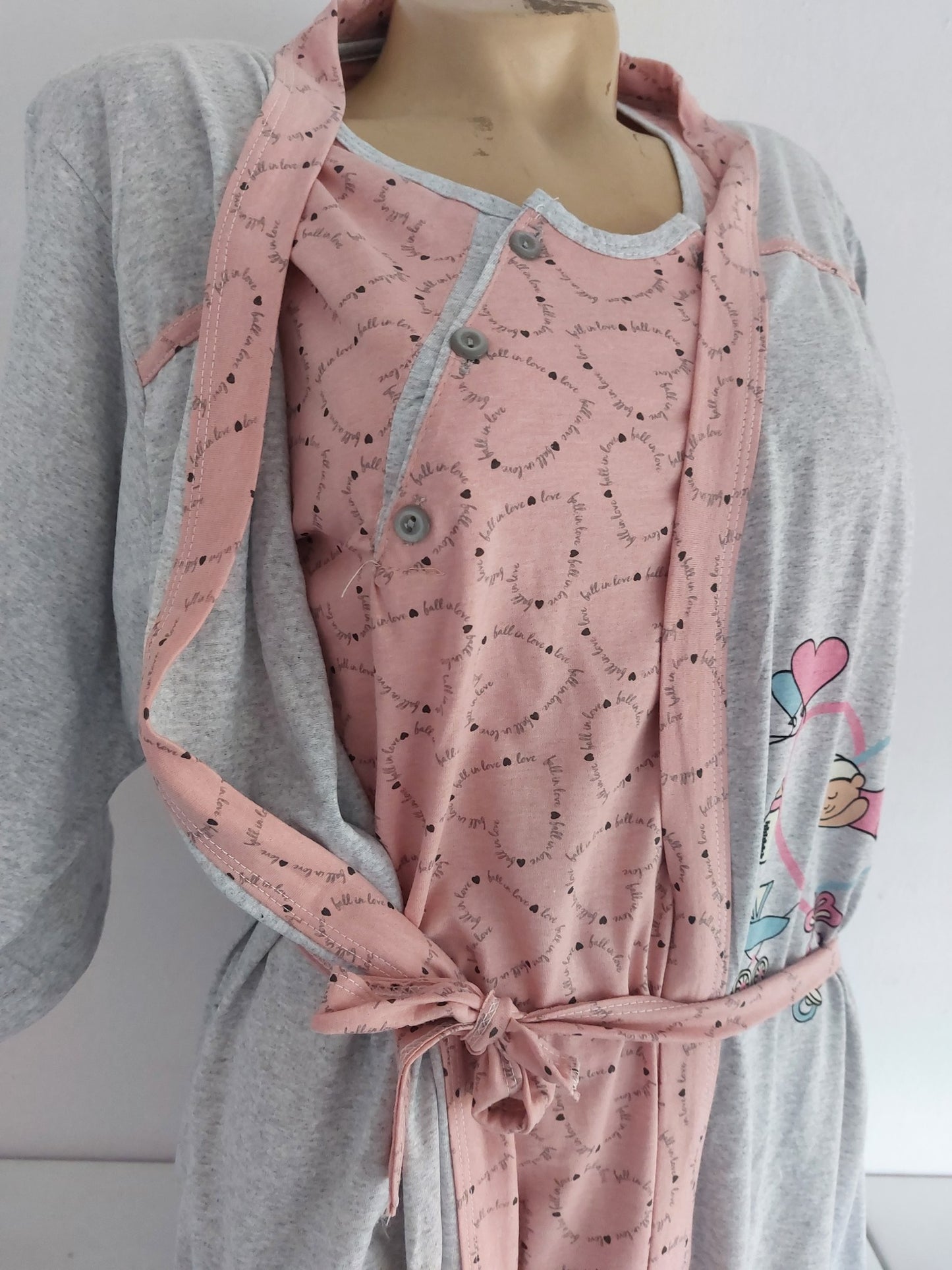 KOMPLET ZA RODILIŠTE 3 DIJELA OGRTAČ + SPAVAĆICA KRATKIH RUKAVA + SPAVAĆICA DUGAČKIH RUKAVA