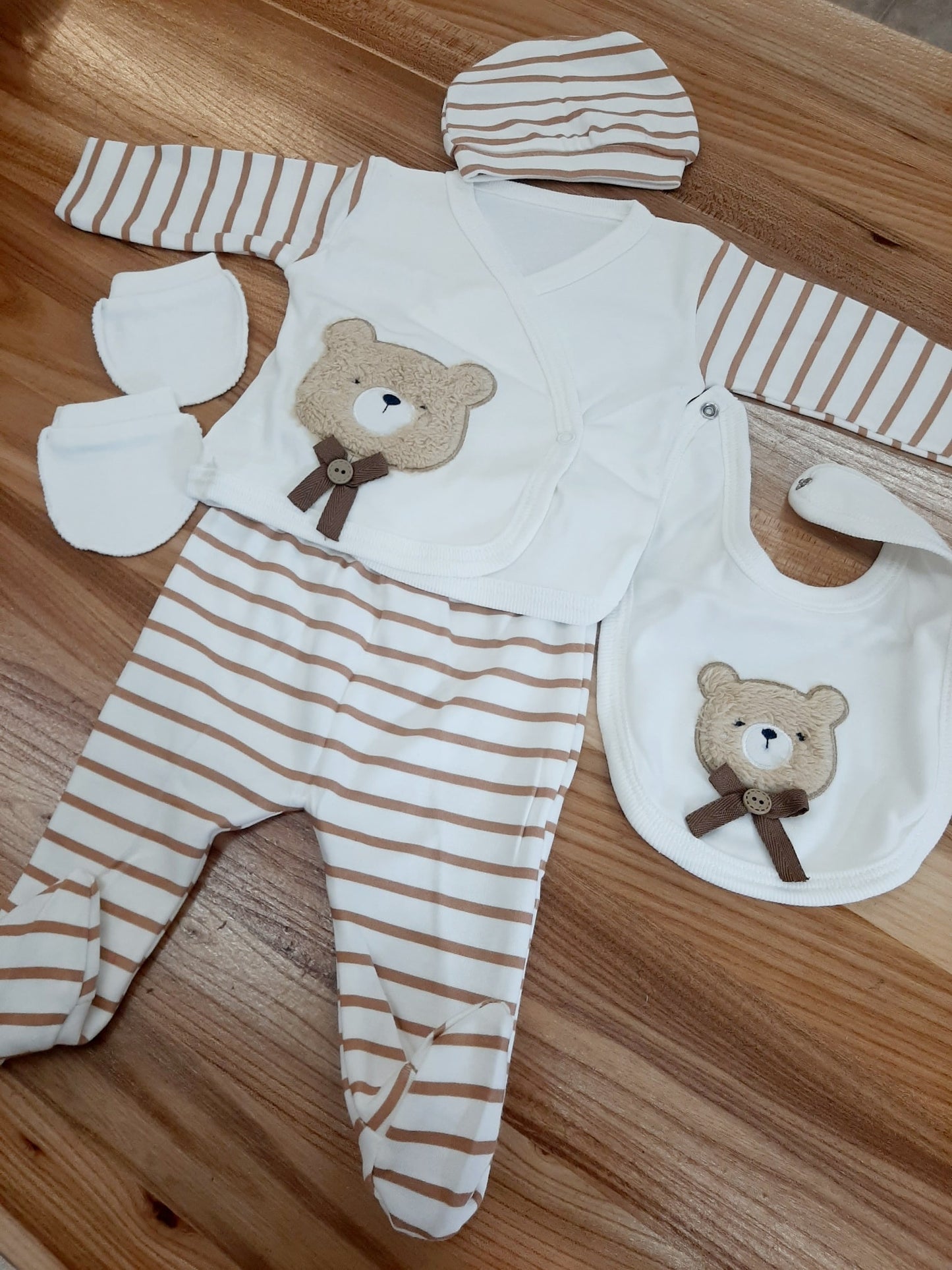 BABY SET ZA IZLAZAK IZ RODILIŠTA